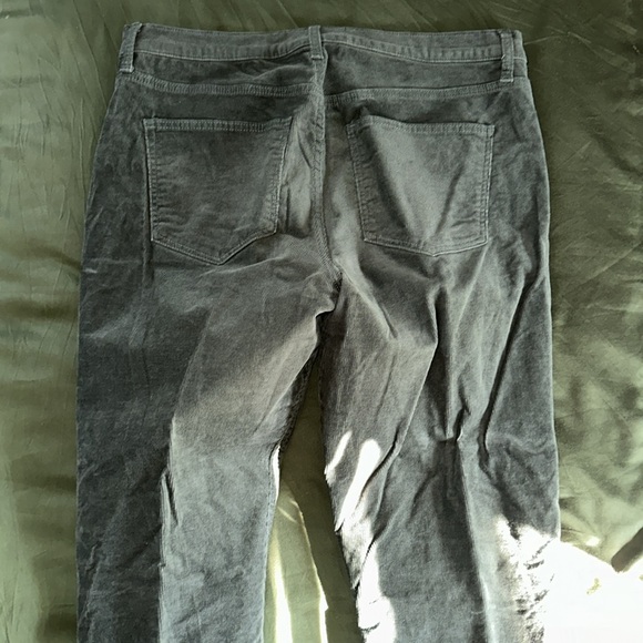 High Rise Vintage Slim Cords With Washwell (emerald green corduroy GAP pants) - Picture 6 of 7